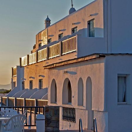 Alex Hotel Tourlos Buitenkant foto