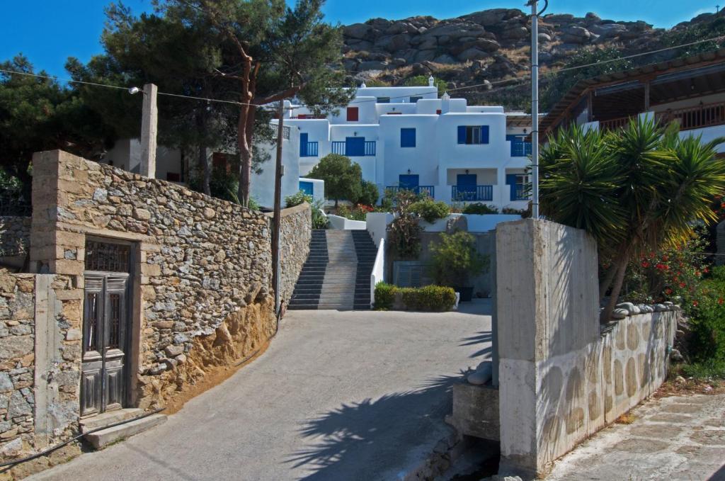 Alex Hotel Tourlos Buitenkant foto